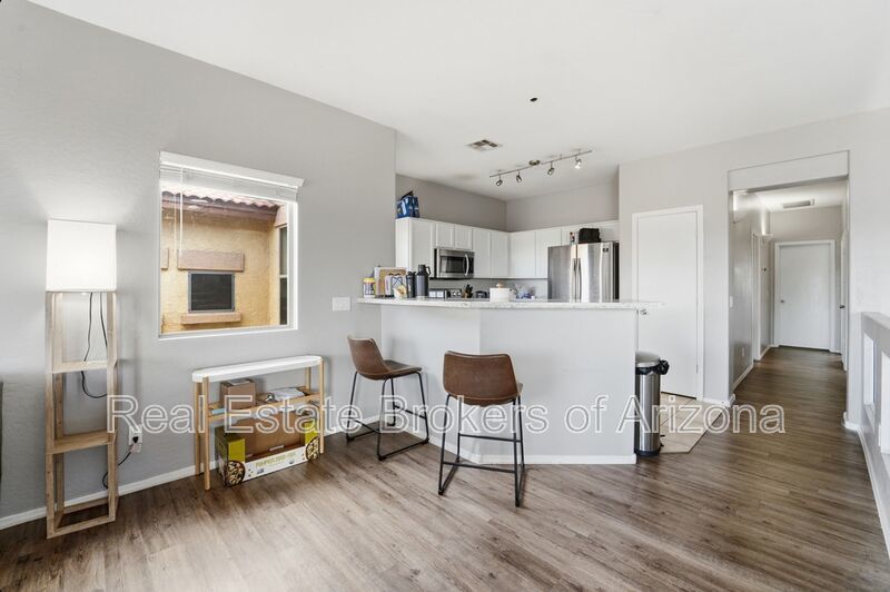 Bright 3-Bed Townhouse in Quiet Gated Community Near ASU property image