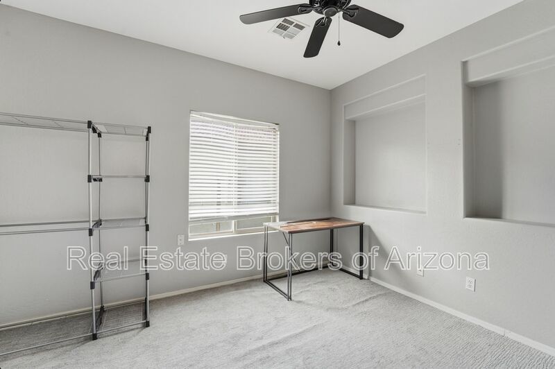 Bright 3-Bed Townhouse in Quiet Gated Community Near ASU property image