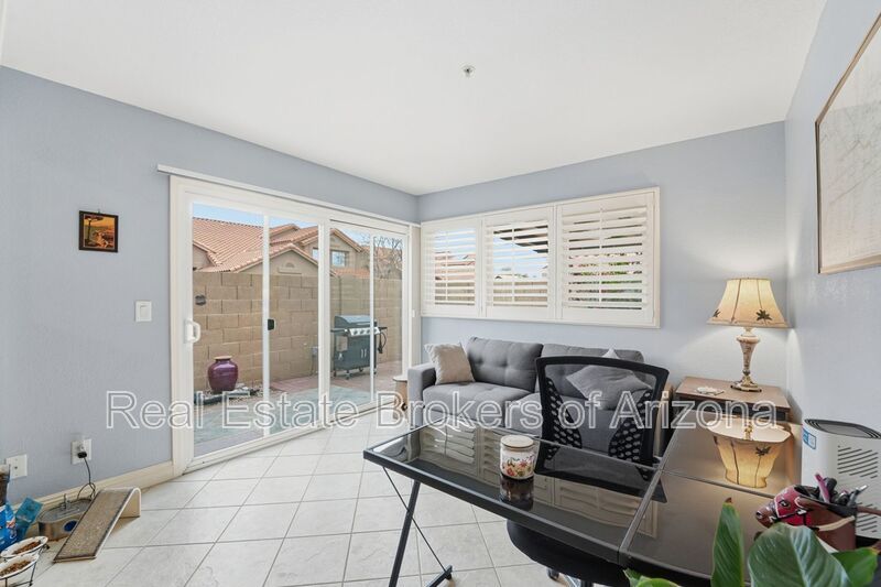 Fully Furnished Scottsdale Home with Bonus Room & 2-Car Garage property image