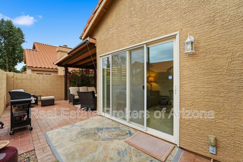 Fully Furnished Scottsdale Home with Bonus Room & 2-Car Garage property image