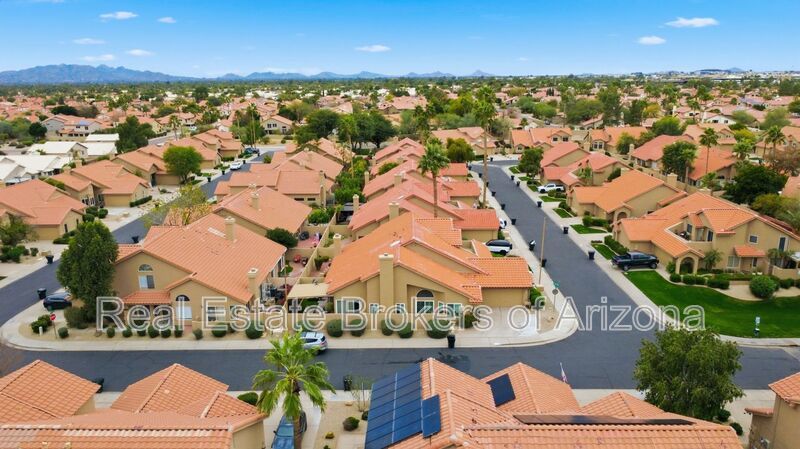 Fully Furnished Scottsdale Home with Bonus Room & 2-Car Garage property image