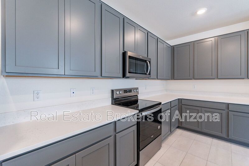 Modern 3-Bed + Den Home in Ventana De Estrellas property image