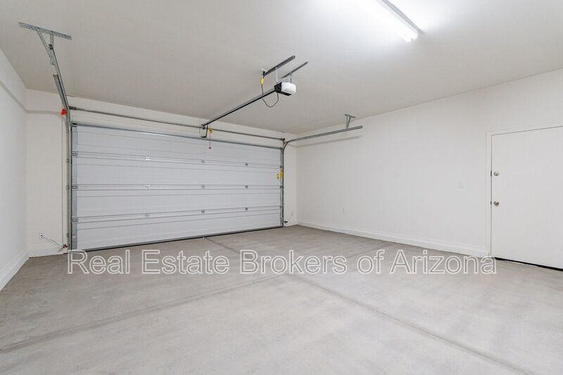 Modern 3-Bed + Den Home in Ventana De Estrellas property image