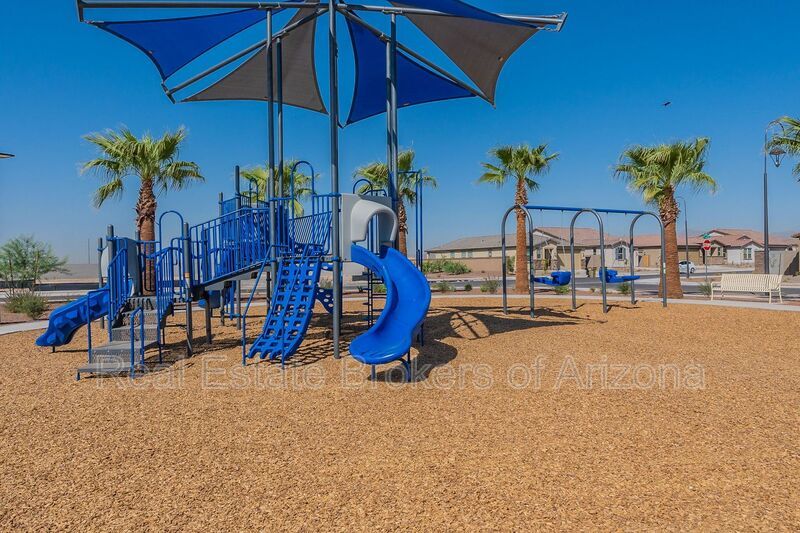 Modern 3-Bed + Den Home in Ventana De Estrellas property image