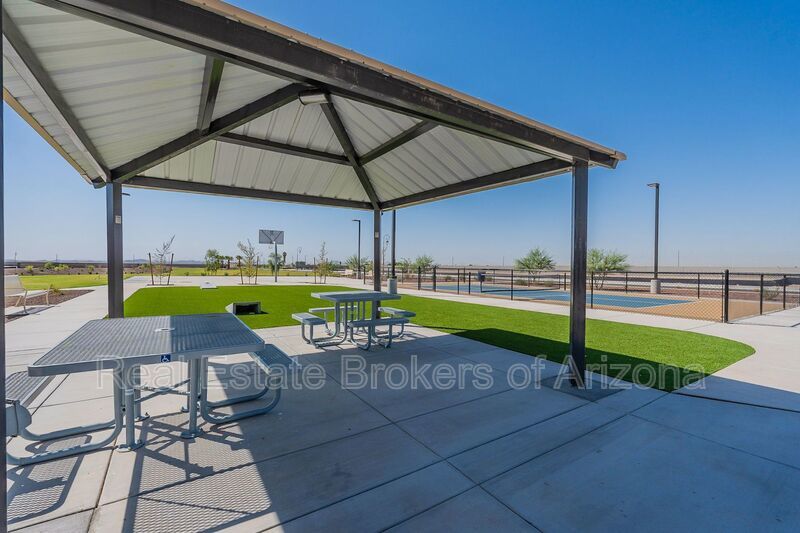 Modern 3-Bed + Den Home in Ventana De Estrellas property image