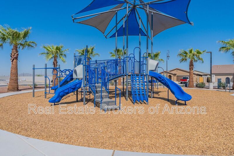 Modern 3-Bed + Den Home in Ventana De Estrellas property image