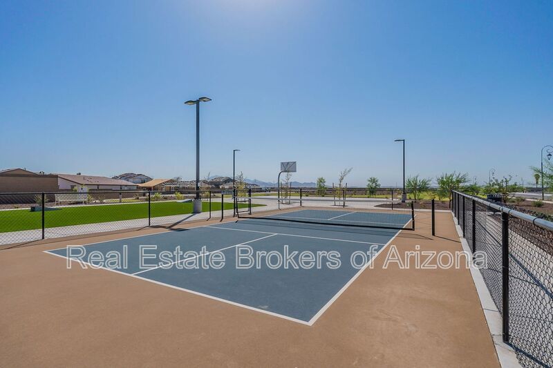 Modern 3-Bed + Den Home in Ventana De Estrellas property image