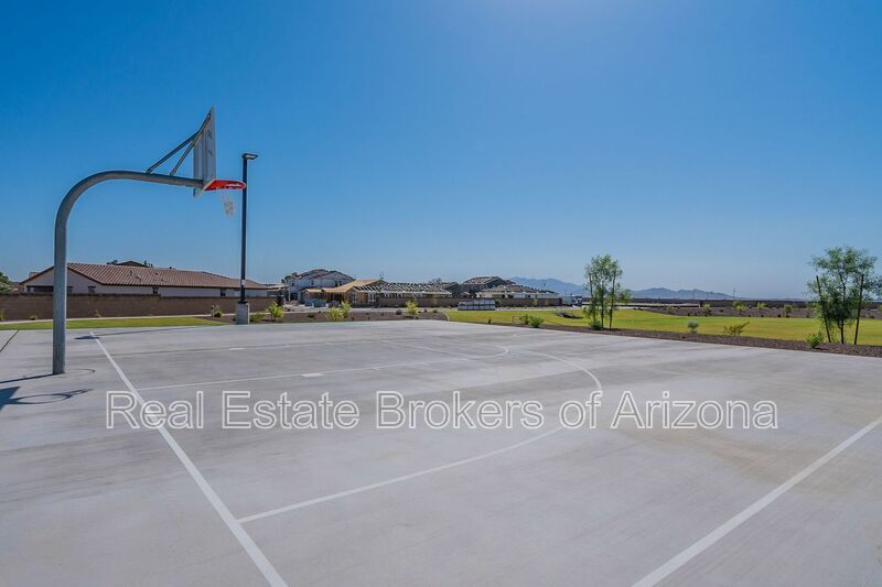 Modern 3-Bed + Den Home in Ventana De Estrellas property image