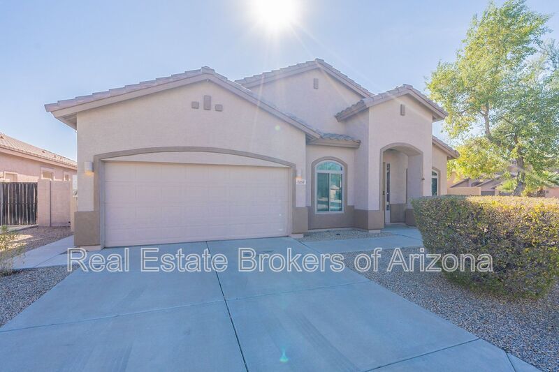 4-Bedroom Pool Home Minutes from Arrowhead Shopping & Dining property image
