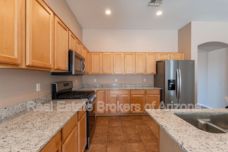 4-Bedroom Pool Home Minutes from Arrowhead Shopping & Dining property image