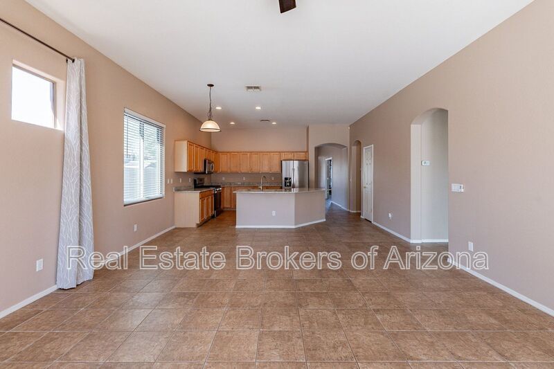 4-Bedroom Pool Home Minutes from Arrowhead Shopping & Dining property image