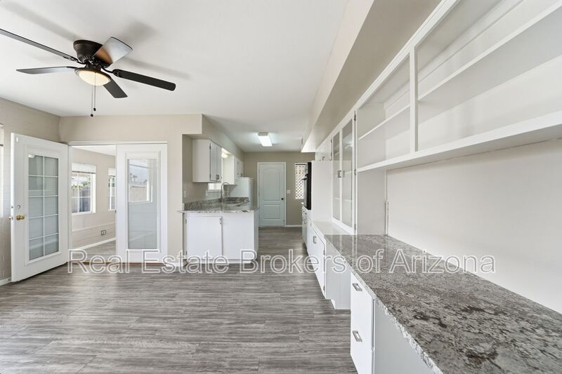 Comfortable 2-Bed Sun City Retreat with Vinyl Flooring & Fresh Paint property image