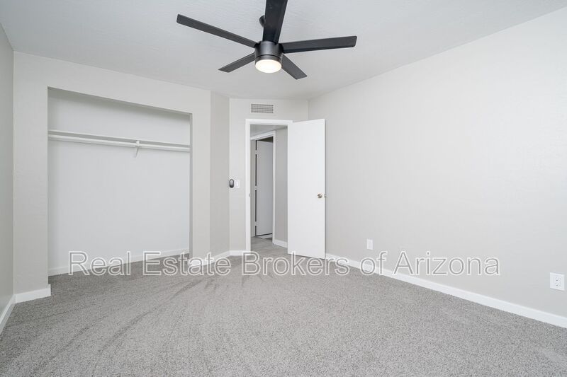 Stunning 3-Bedroom Home in Prime Glendale Location property image