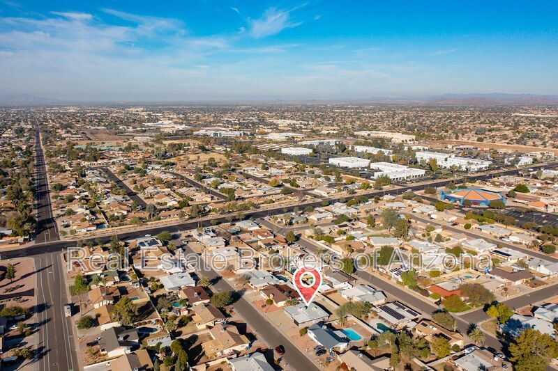 Stunning 3-Bedroom Home in Prime Glendale Location property image