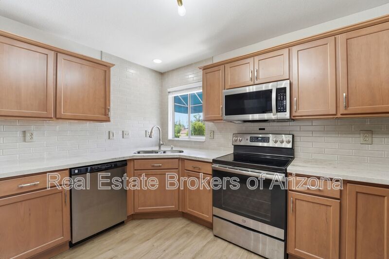 Fully Updated 2 Bed Mesa Condo | Quartz Counters + Pool & Spa property image