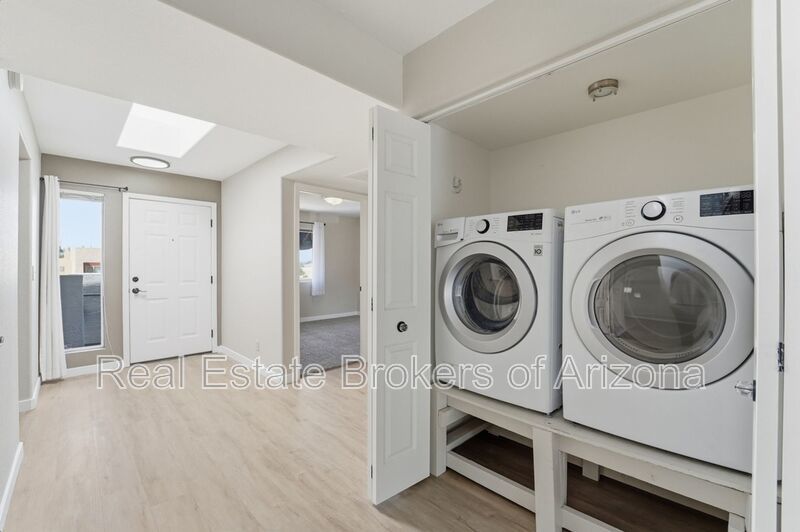 Fully Updated 2 Bed Mesa Condo | Quartz Counters + Pool & Spa property image