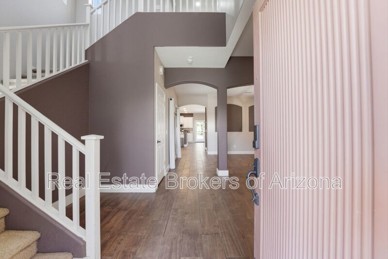 Luxury Gilbert Rental | Pool, 4-Car Garage, Solar + BBQ Setup property image