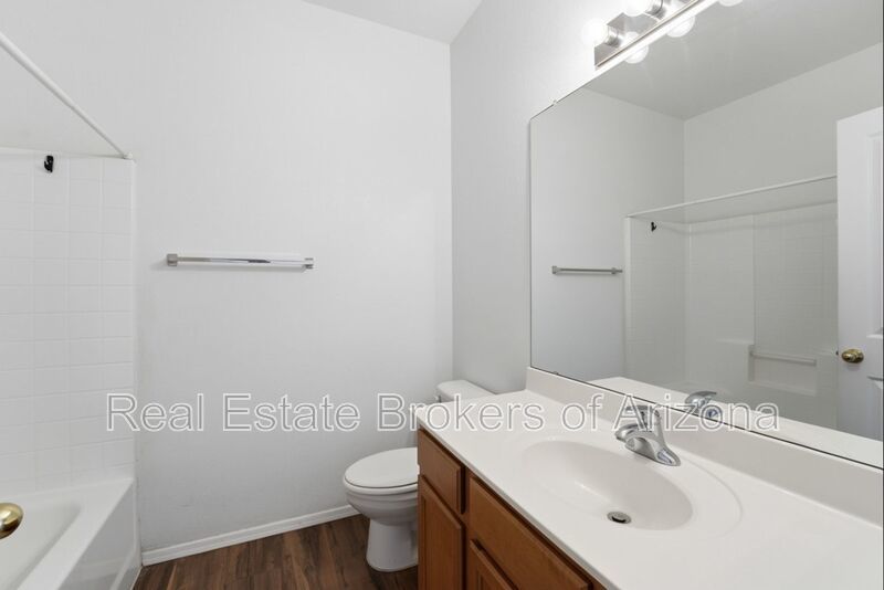 Prime Tempe Location! 3 Bed Townhome w/ Private Patio & Garage property image