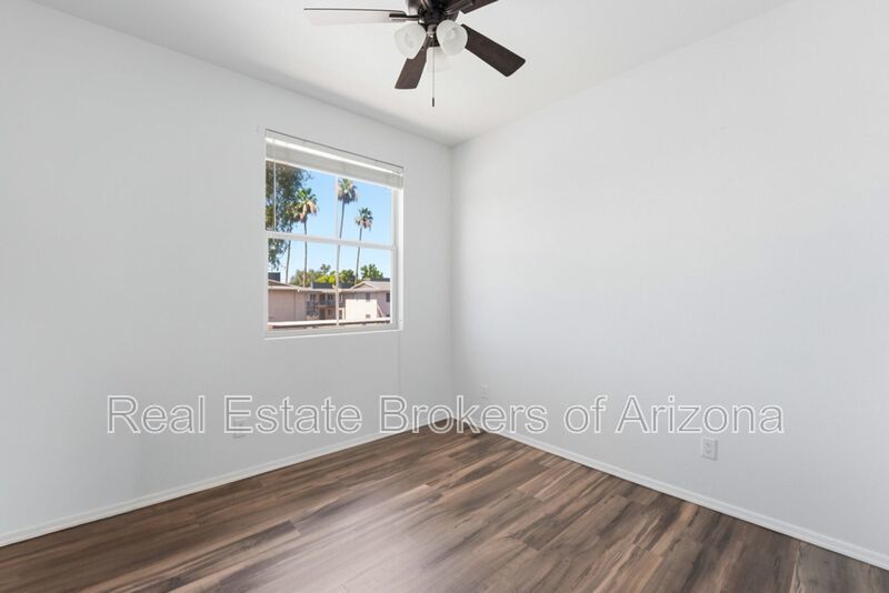 Prime Tempe Location! 3 Bed Townhome w/ Private Patio & Garage property image
