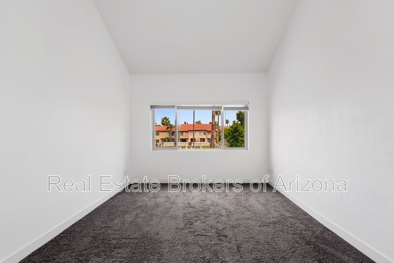Stylish Dobson Glen Townhome | Updated Kitchen, Loft & Pool Access property image