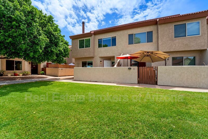Stylish Dobson Glen Townhome | Updated Kitchen, Loft & Pool Access property image