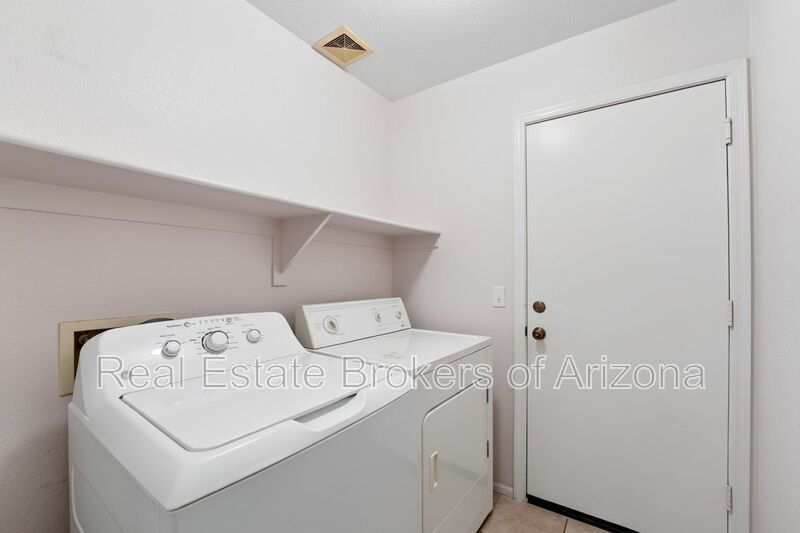 Live in Rancho El Dorado | Spacious 3 Bed Near Golf & Parks property image