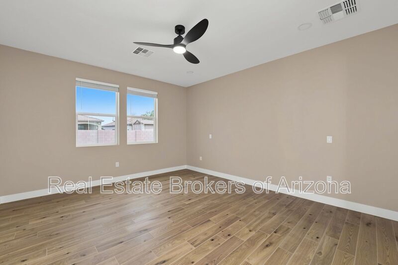 NO HOA! 2024 Build w/ RV Gate, Quartz Kitchen & 4 Spacious Bedrooms property image