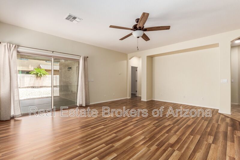 Royal Ranch Living | 3 Bed Home Near Surprise Stadium & Community Park property image
