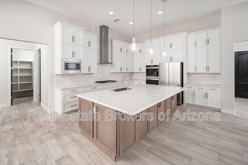 Luxury Estate on 1+ Acre | 6 Beds, Mountain Views & 4-Car Garage property image