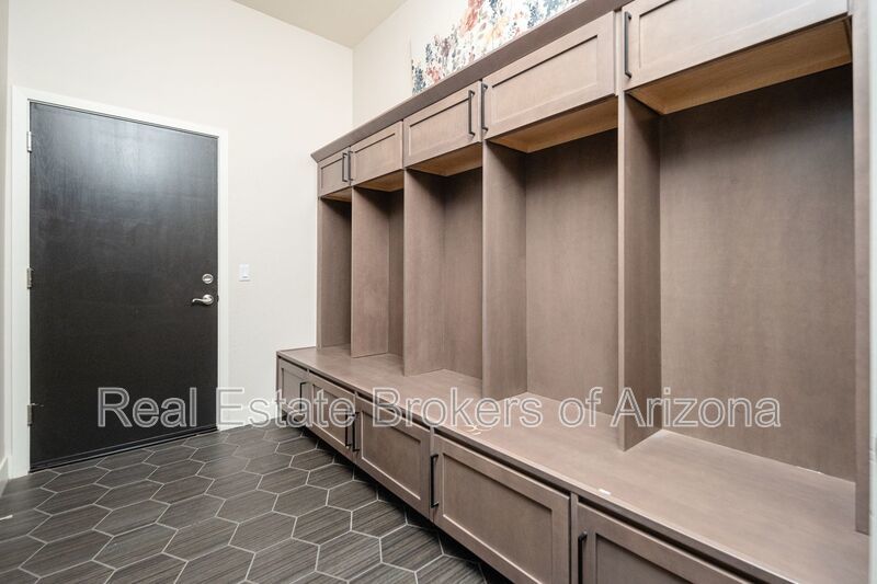 Luxury Estate on 1+ Acre | 6 Beds, Mountain Views & 4-Car Garage property image