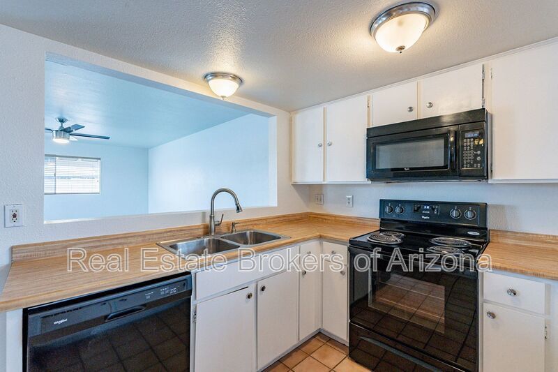 Rare Find in Glendale: 4-Bedroom, 3-Bath w/ POOL & NO HOA property image