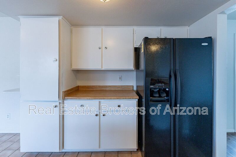 Rare Find in Glendale: 4-Bedroom, 3-Bath w/ POOL & NO HOA property image