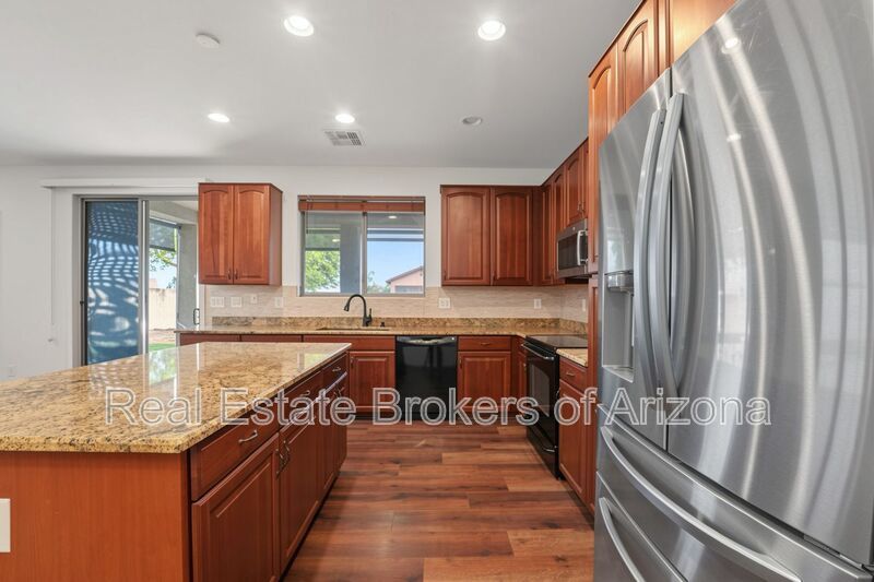 Spacious Sun City Home on a Corner Cul-de-Sac Lot with Beautiful Upgrades! property image
