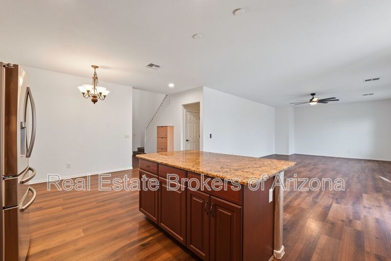 Spacious Sun City Home on a Corner Cul-de-Sac Lot with Beautiful Upgrades! property image