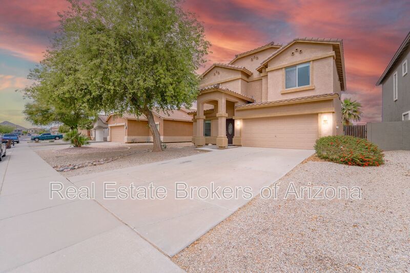 Spacious San Tan Valley Home | 4 Beds, Loft + Grass Backyard property image