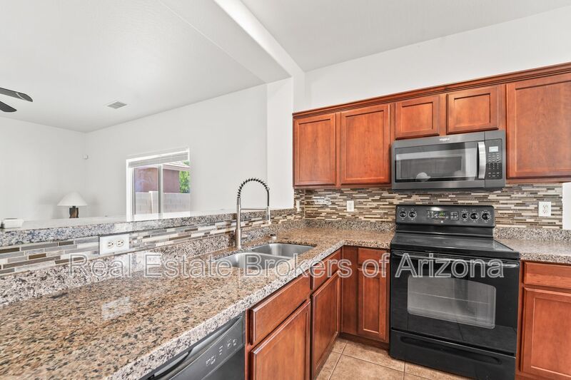 Spacious San Tan Valley Home | 4 Beds, Loft + Grass Backyard property image